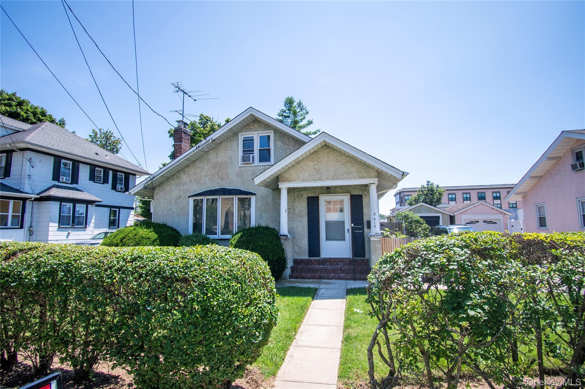 Single Family Gale Avenue Nassau County, NY 11510, MLS-1026423-2