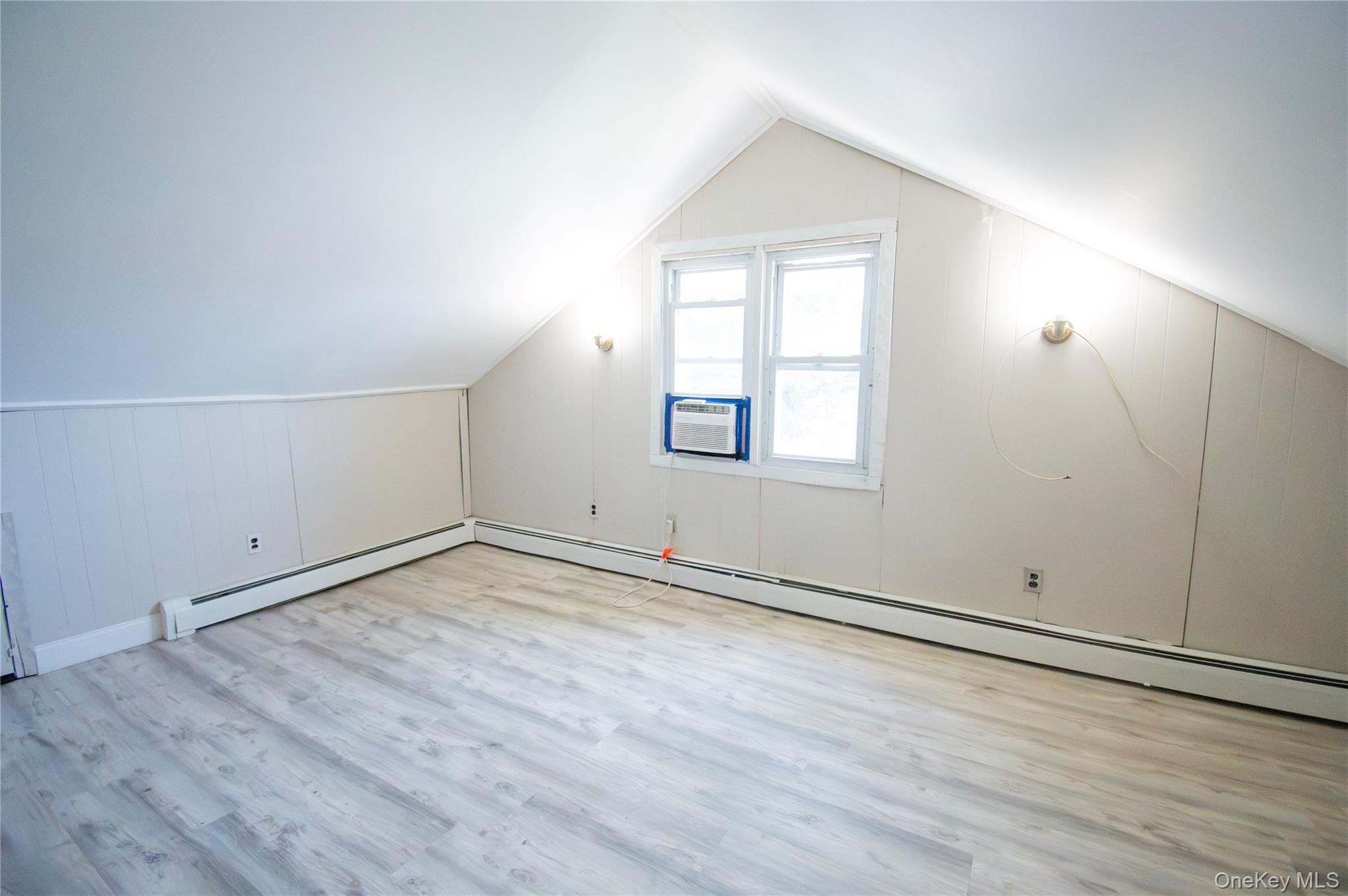 Single Family Gale Avenue Nassau County, NY 11510, MLS-1026423-27