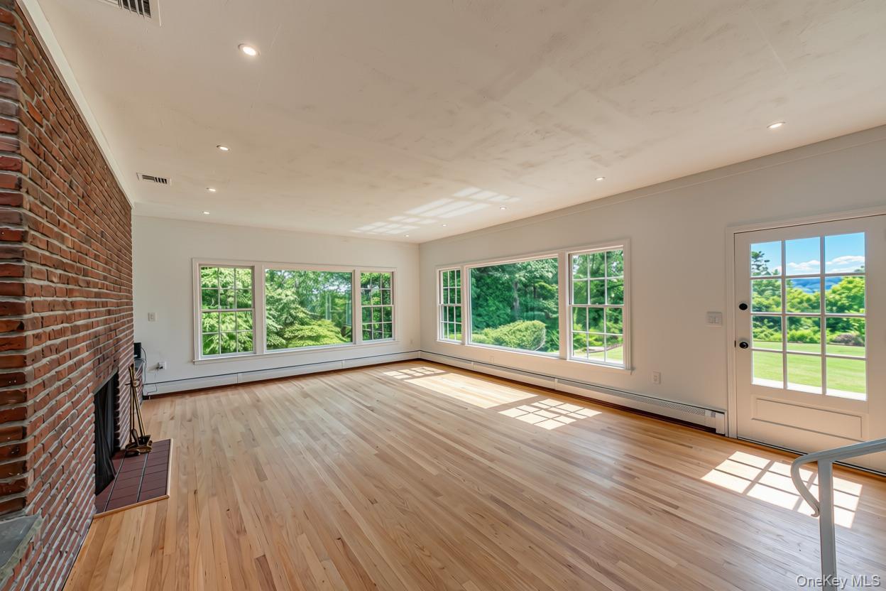 Single Family South Run Suffolk County, NY 11724, MLS-1026452-10