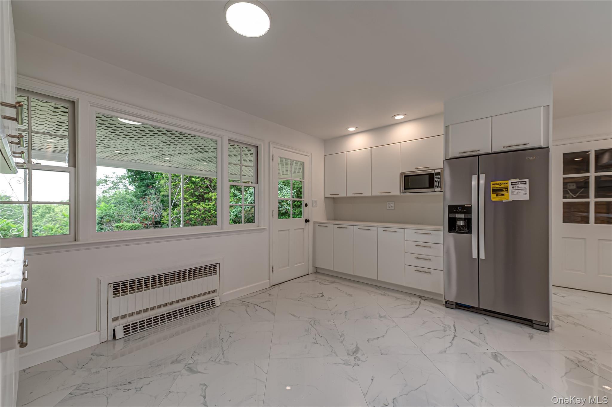 Single Family South Run Suffolk County, NY 11724, MLS-1026452-14