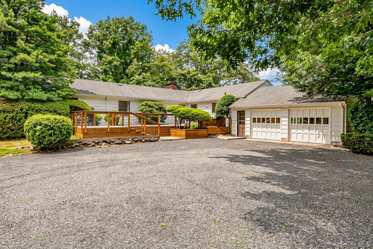 Single Family South Run Suffolk County, NY 11724, MLS-1026452-6