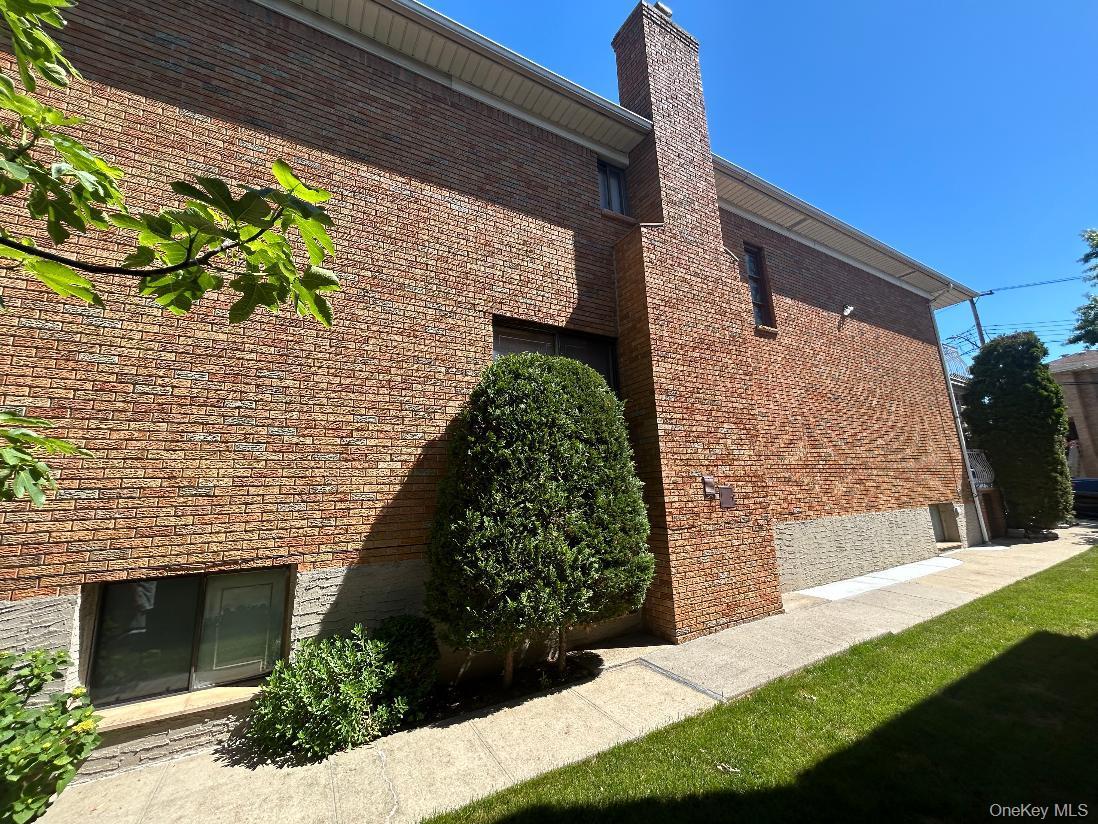 Single Family 136th Street  Queens, NY 11356, MLS-1026466-37