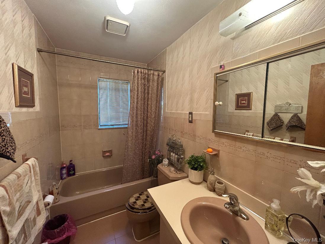Single Family 136th Street  Queens, NY 11356, MLS-1026466-9