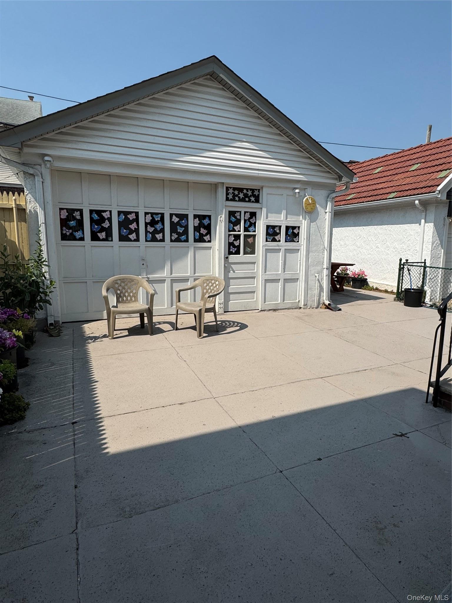 Single Family Margaret Place Queens, NY 11385, MLS-1026488-16