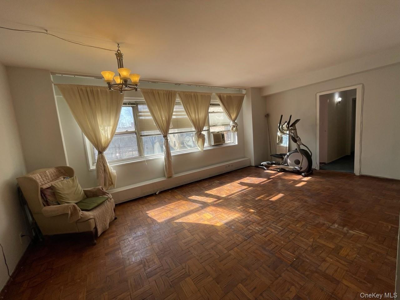 Apartment Fordham Hill Oval  Bronx, NY 10458, MLS-1026501-6