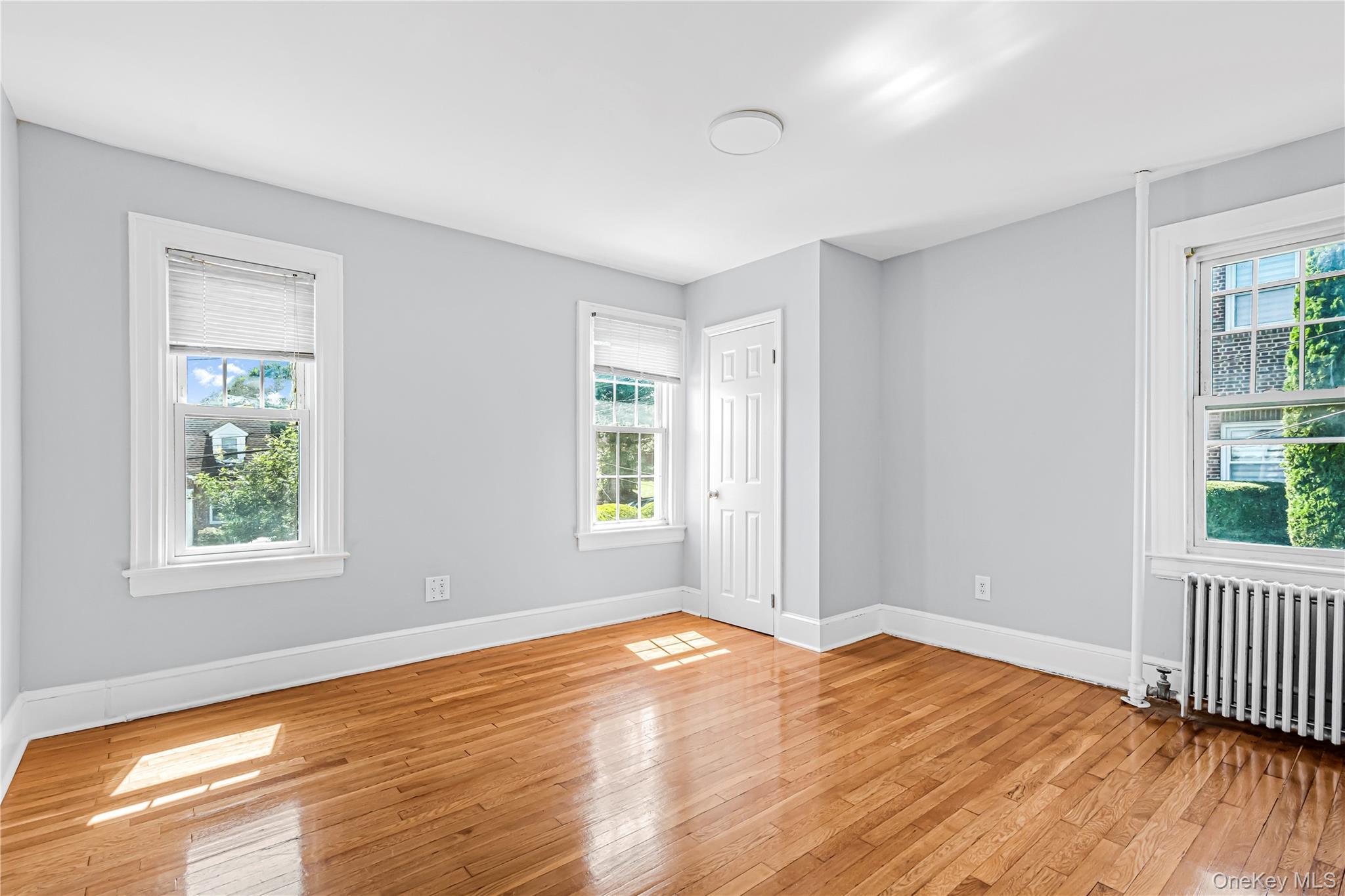 Single Family 216th Street Queens, NY 11427, MLS-1026525-15