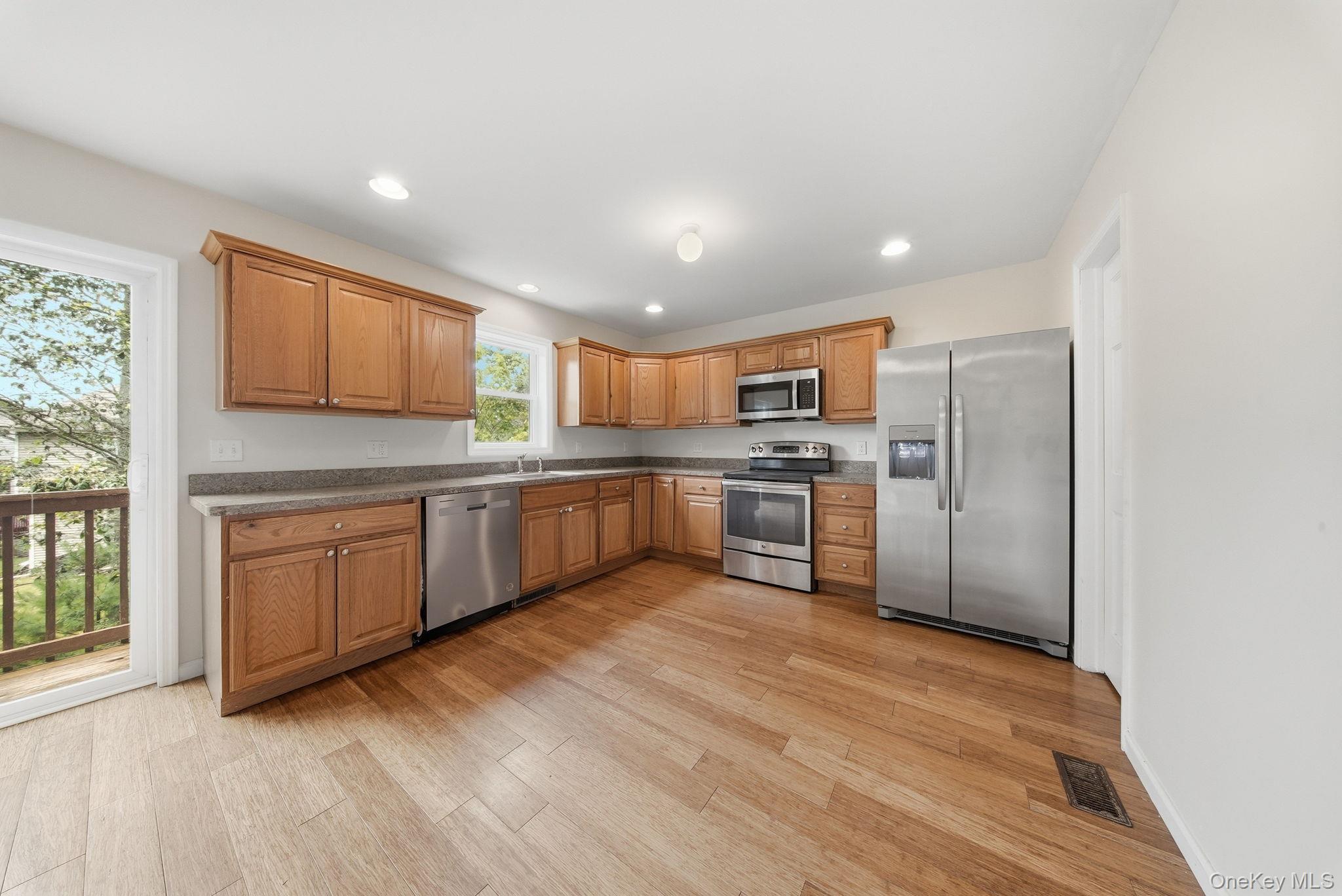 Single Family Deerfield Court  Sullivan County, NY 12775, MLS-1026528-10