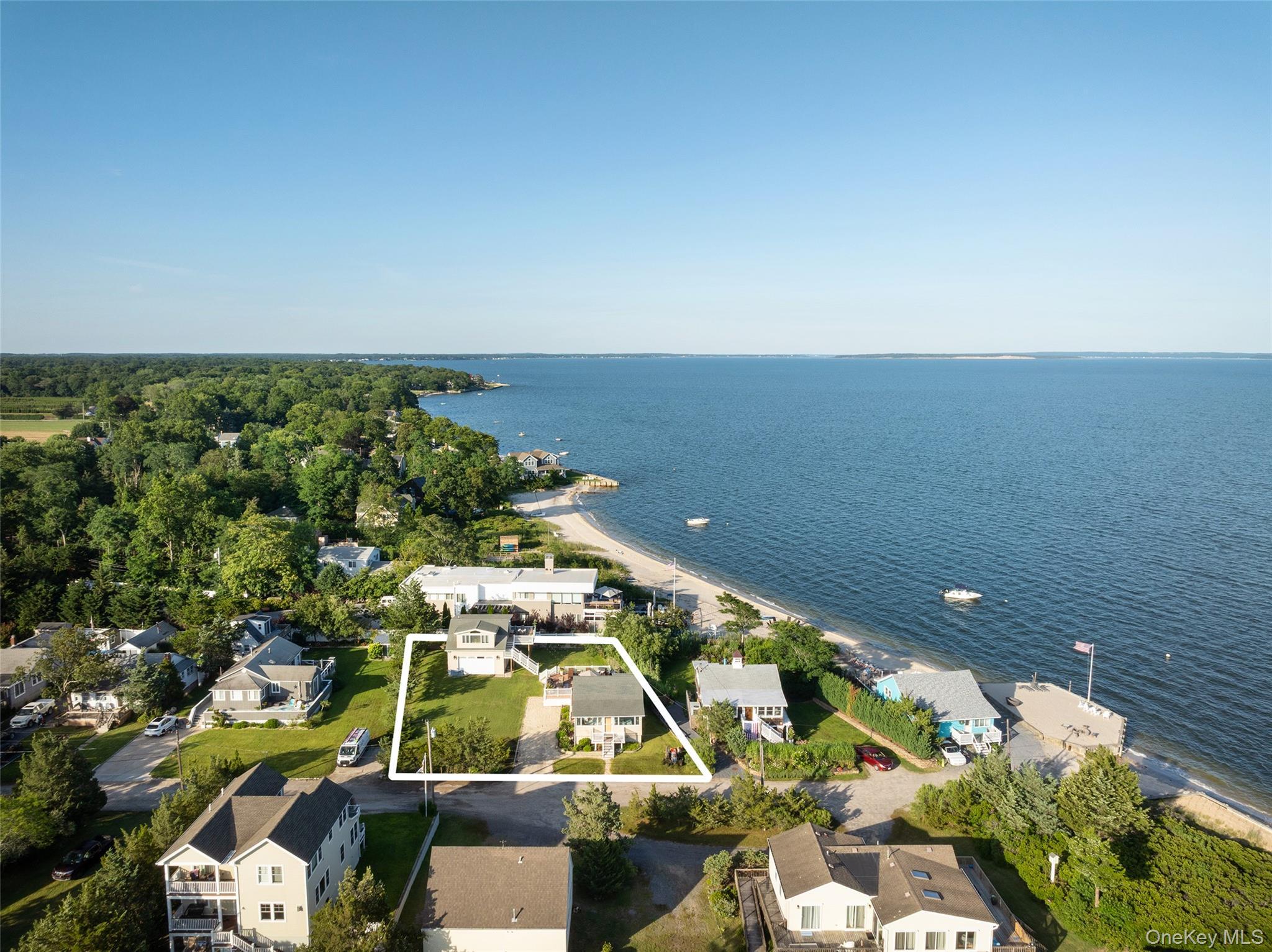 Single Family Beach  Suffolk County, NY 11948, MLS-1026560-2