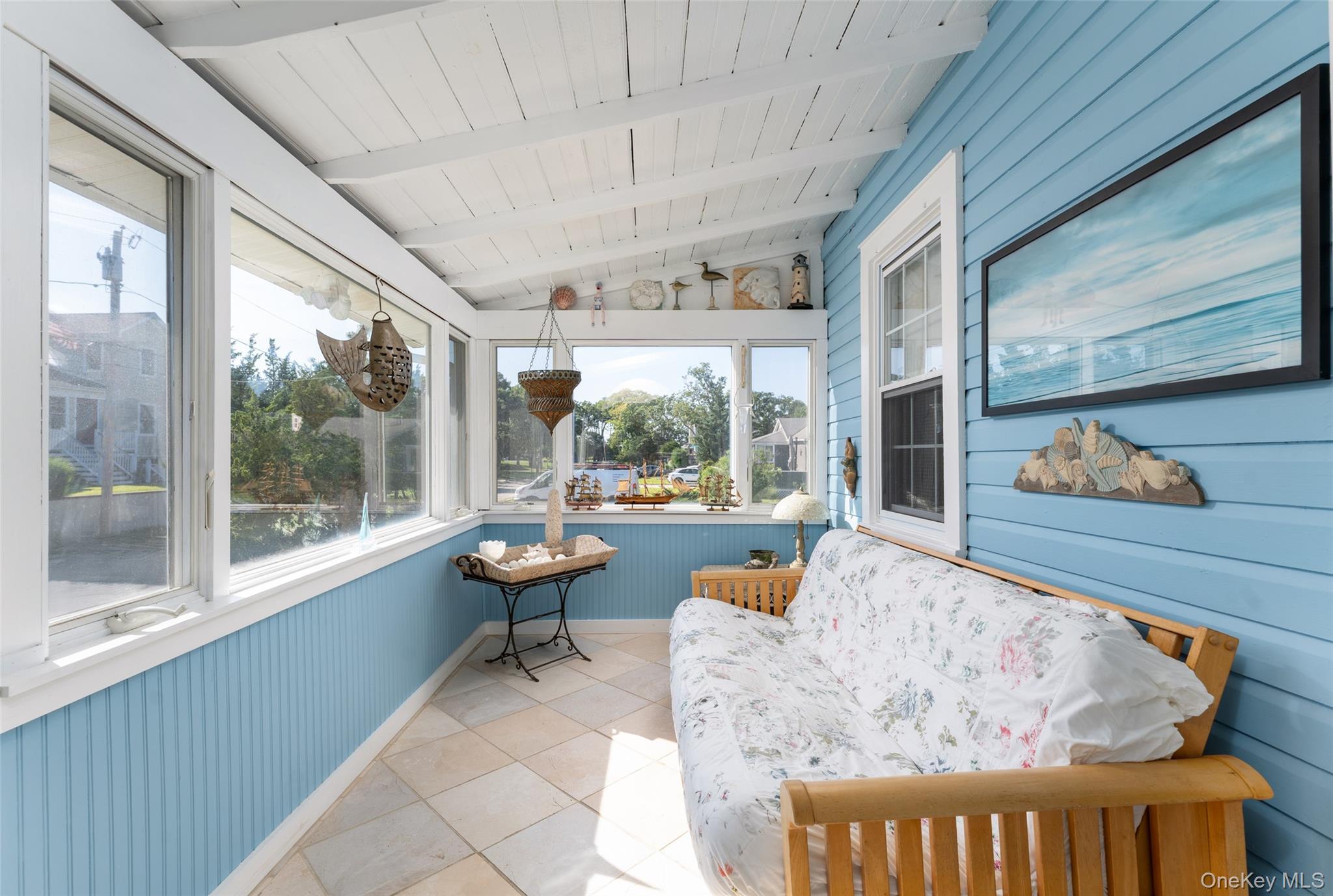 Single Family Beach  Suffolk County, NY 11948, MLS-1026560-5