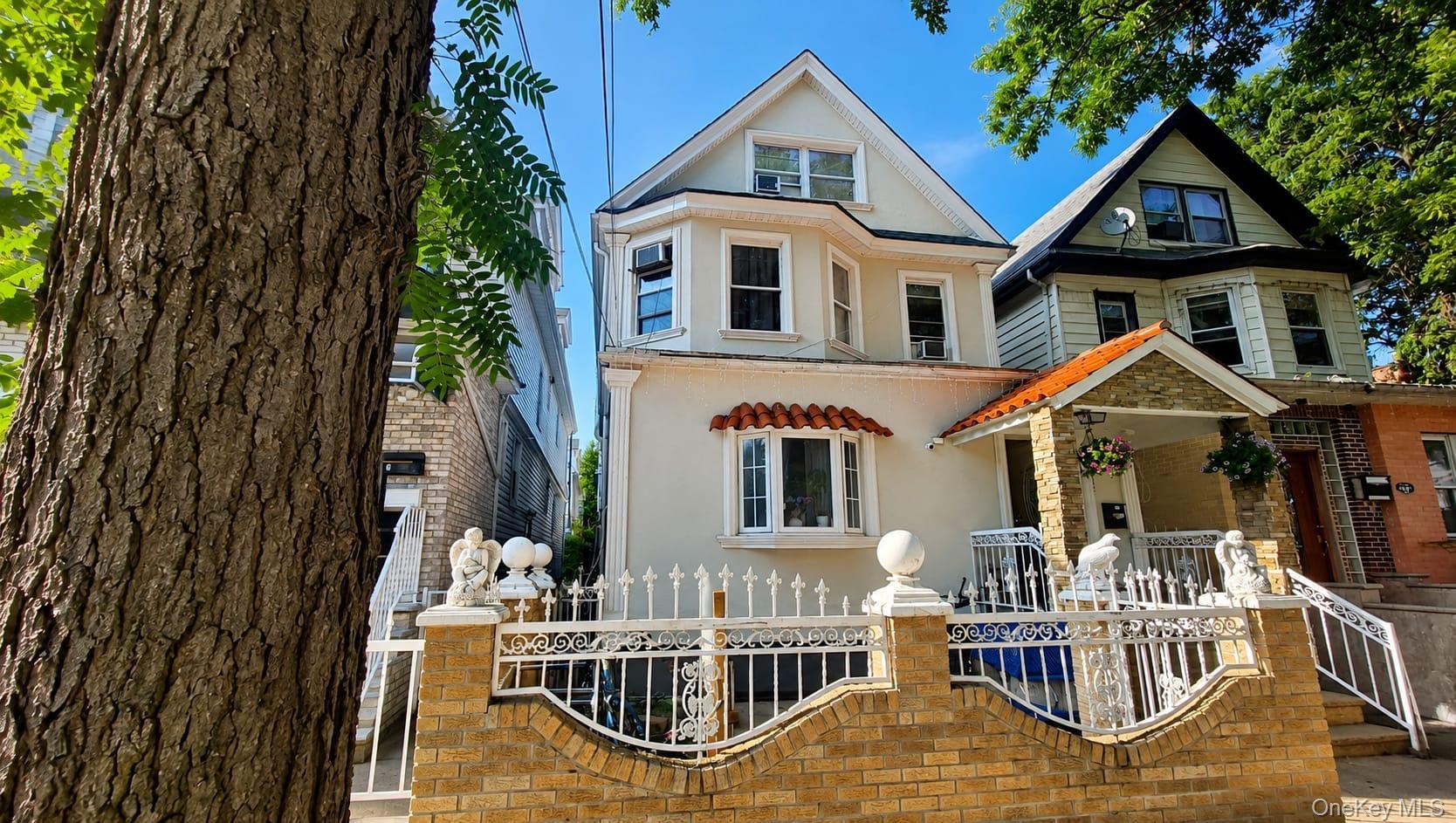 Single Family 40th Drive Queens, NY 11373, MLS-1026588-2