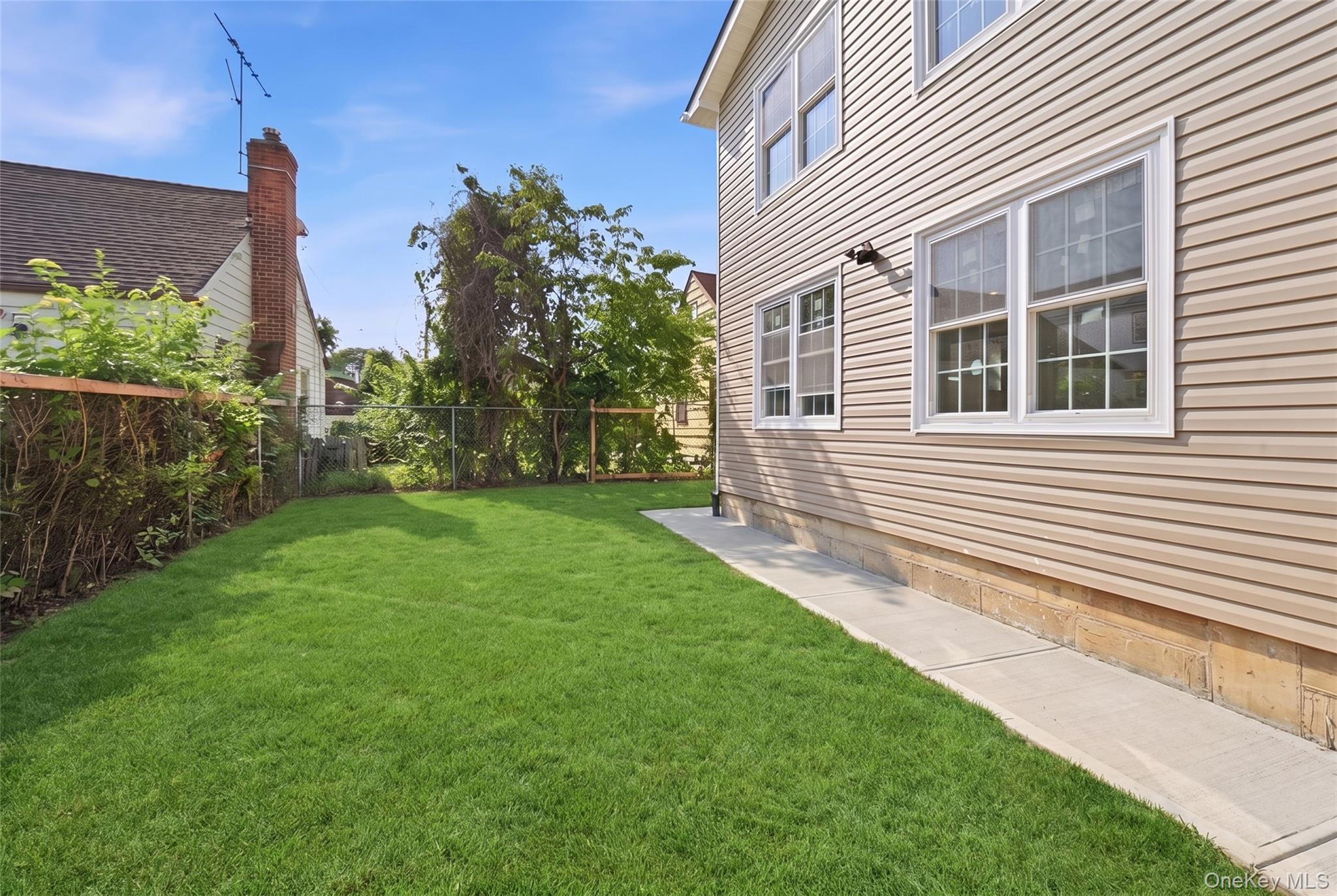 Single Family 143rd Avenue Queens, NY 11422, MLS-1026592-3