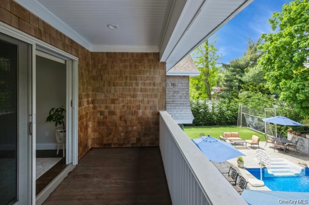 Single Family Hilltop Drive  Nassau County, NY 11709, MLS-1026599-32