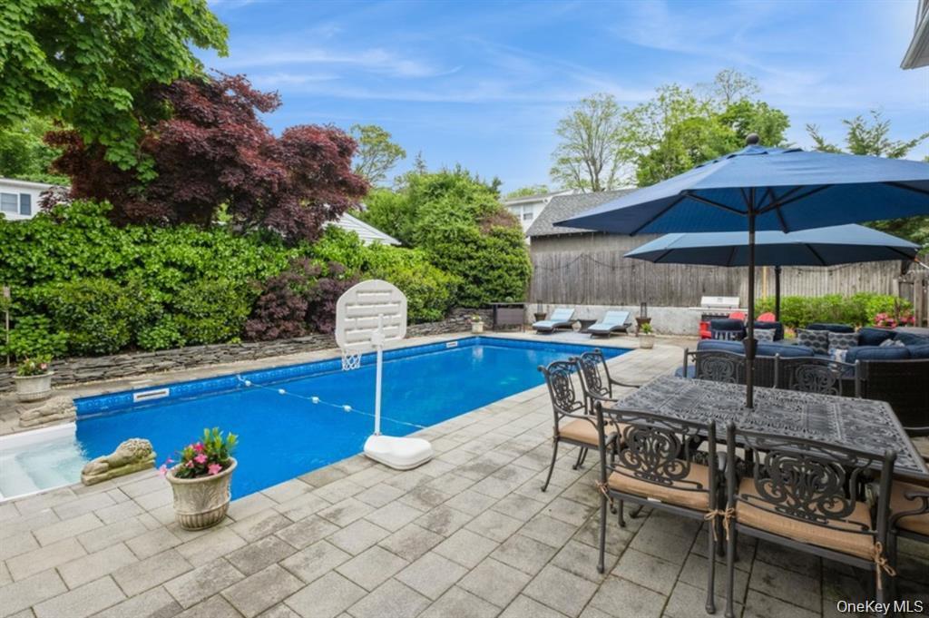 Single Family Hilltop Drive  Nassau County, NY 11709, MLS-1026599-36