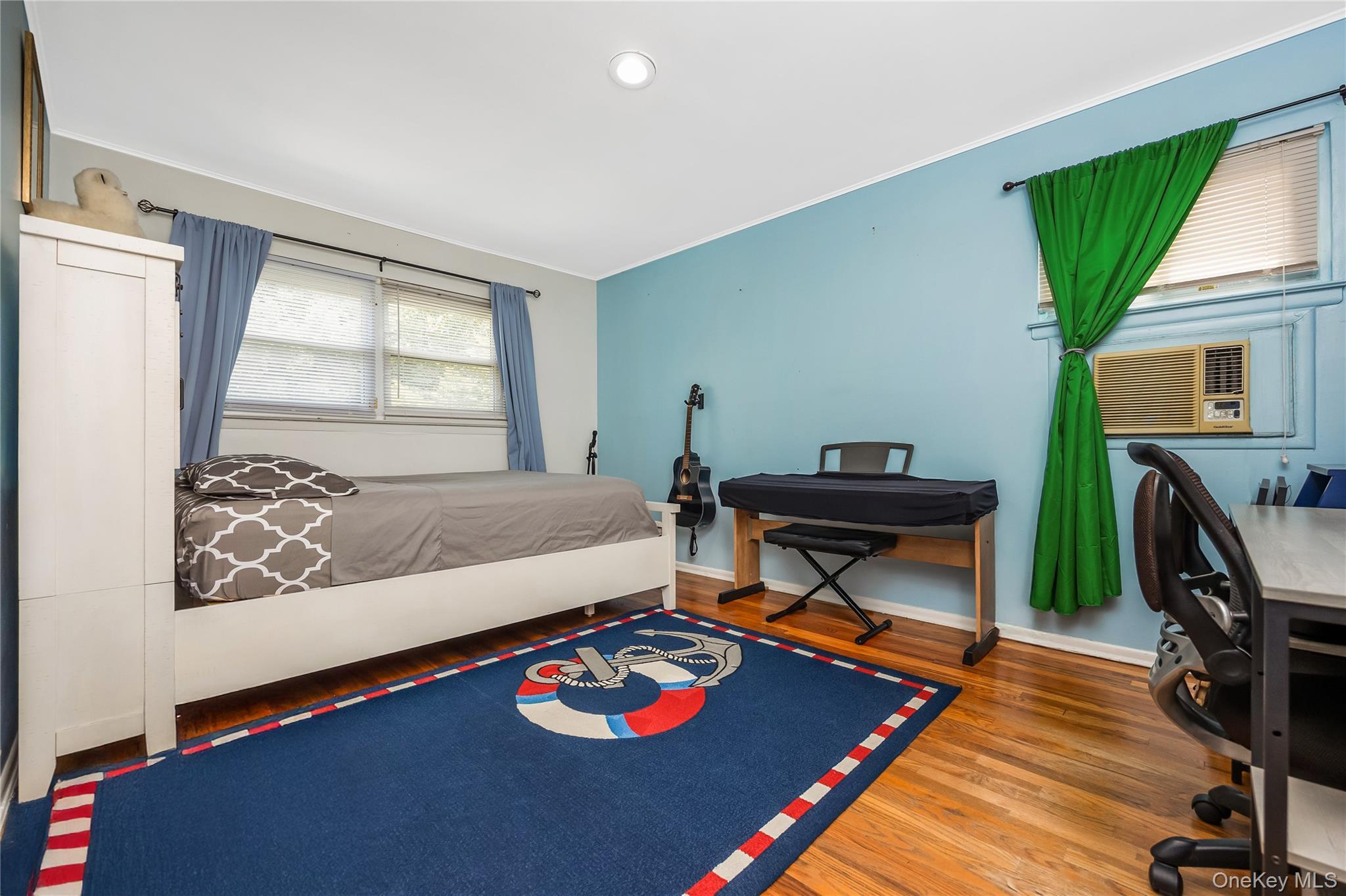 Single Family 202nd Street Queens, NY 11360, MLS-1026608-13