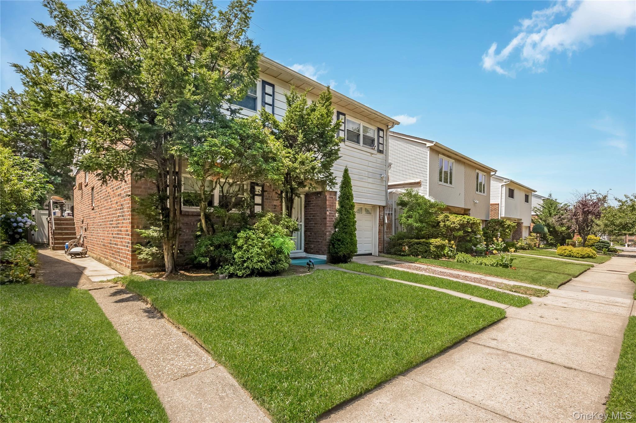 Single Family 202nd Street Queens, NY 11360, MLS-1026608-3