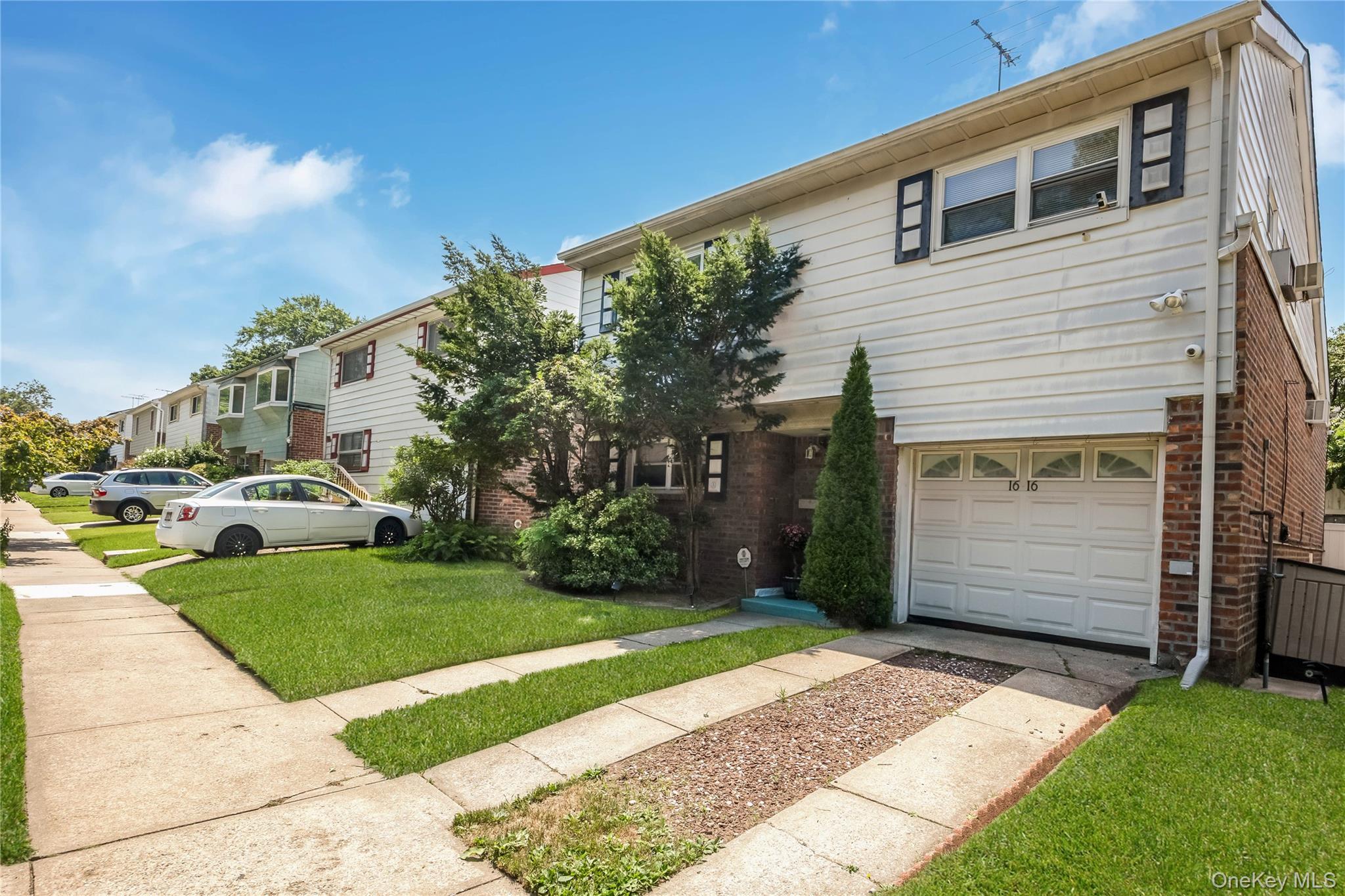 Single Family 202nd Street Queens, NY 11360, MLS-1026608-4