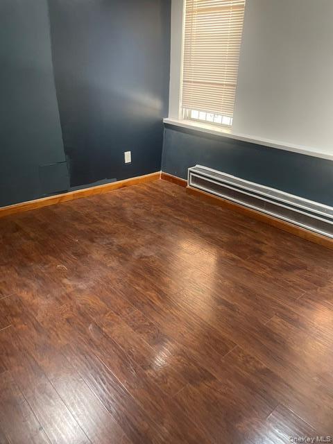 Single Family Barnes Avenue  Bronx, NY 10466, MLS-1026629-4