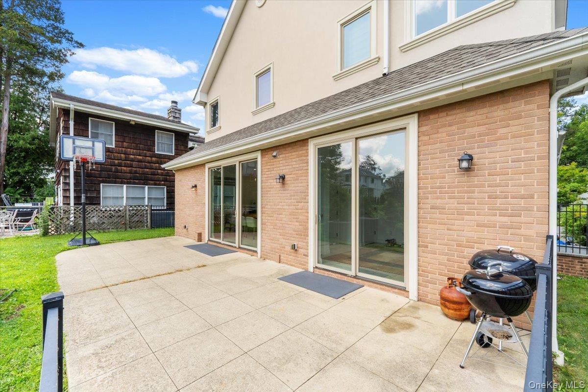 Single Family Forest Lane  Nassau County, NY 11024, MLS-1026632-44