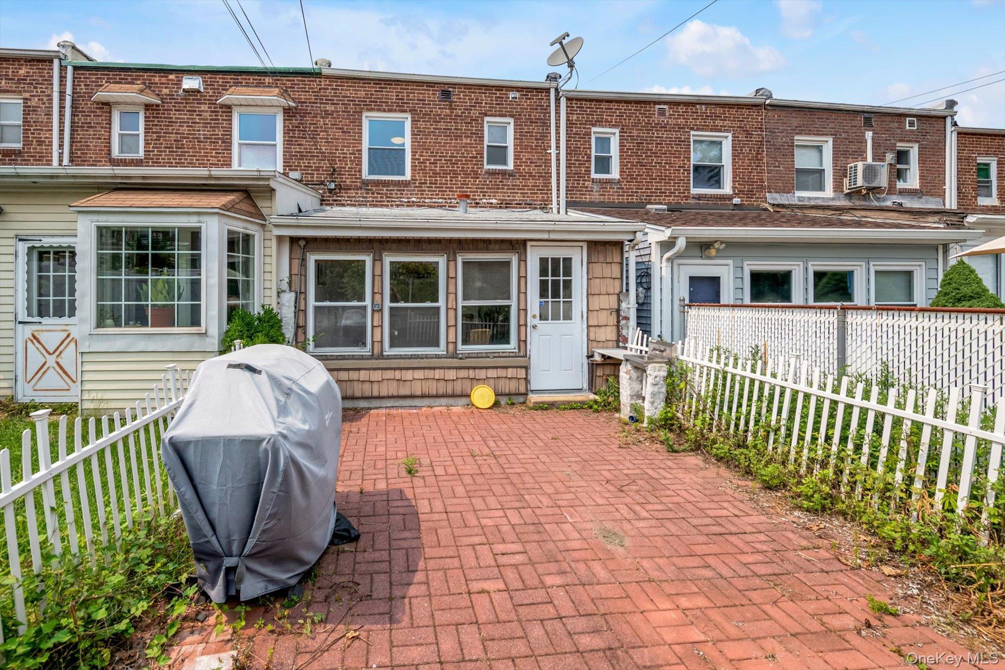 Single Family 11th Avenue Queens, NY 11357, MLS-1026644-16