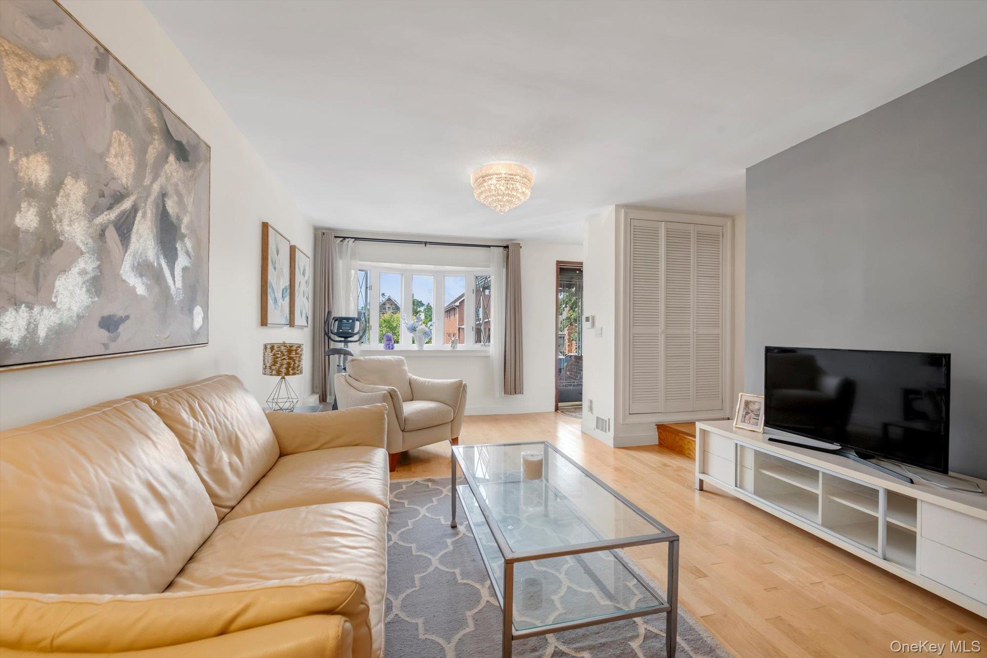 Single Family 11th Avenue Queens, NY 11357, MLS-1026644-2