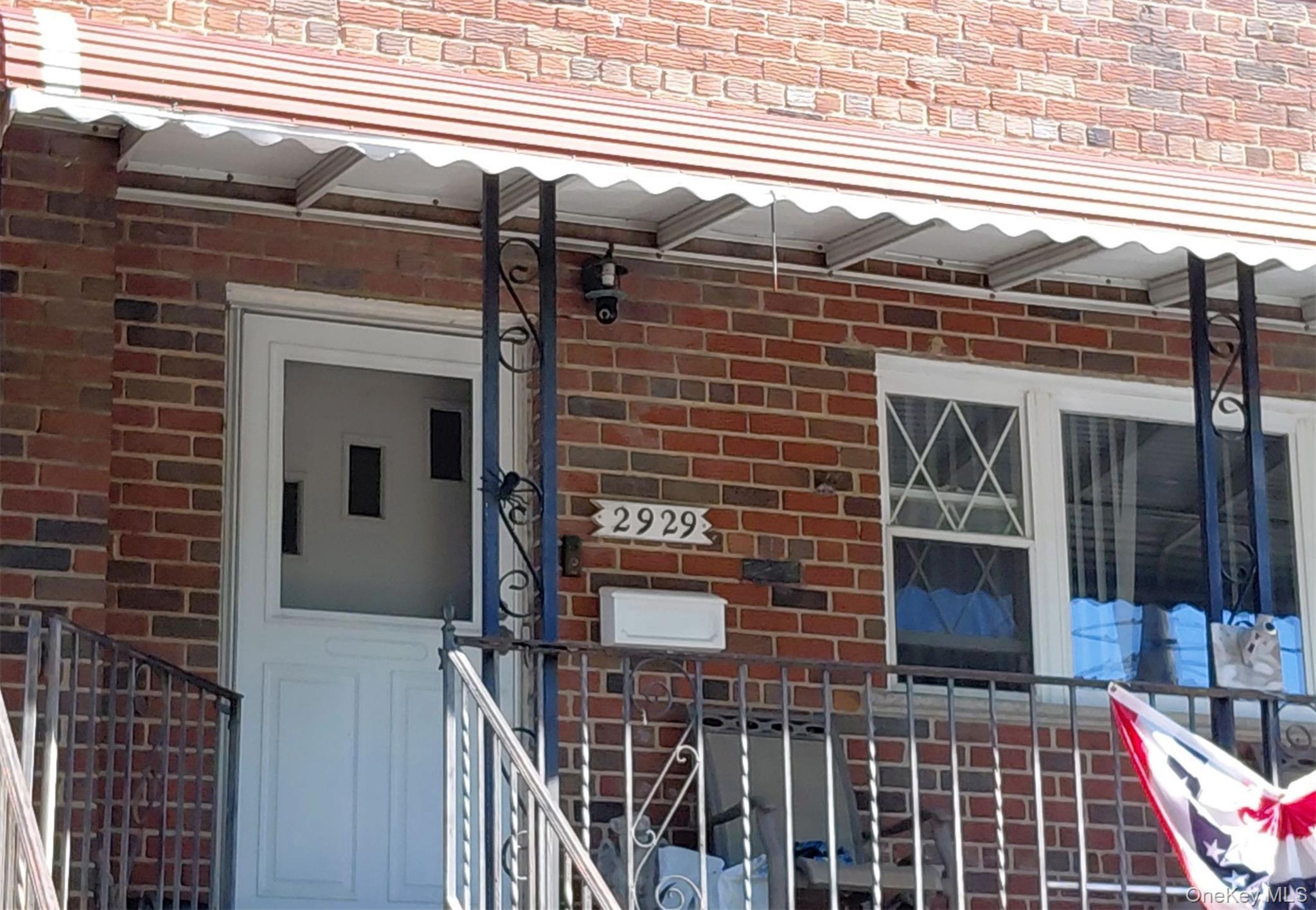 Single Family Harding Avenue  Bronx, NY 10465, MLS-1026649-4