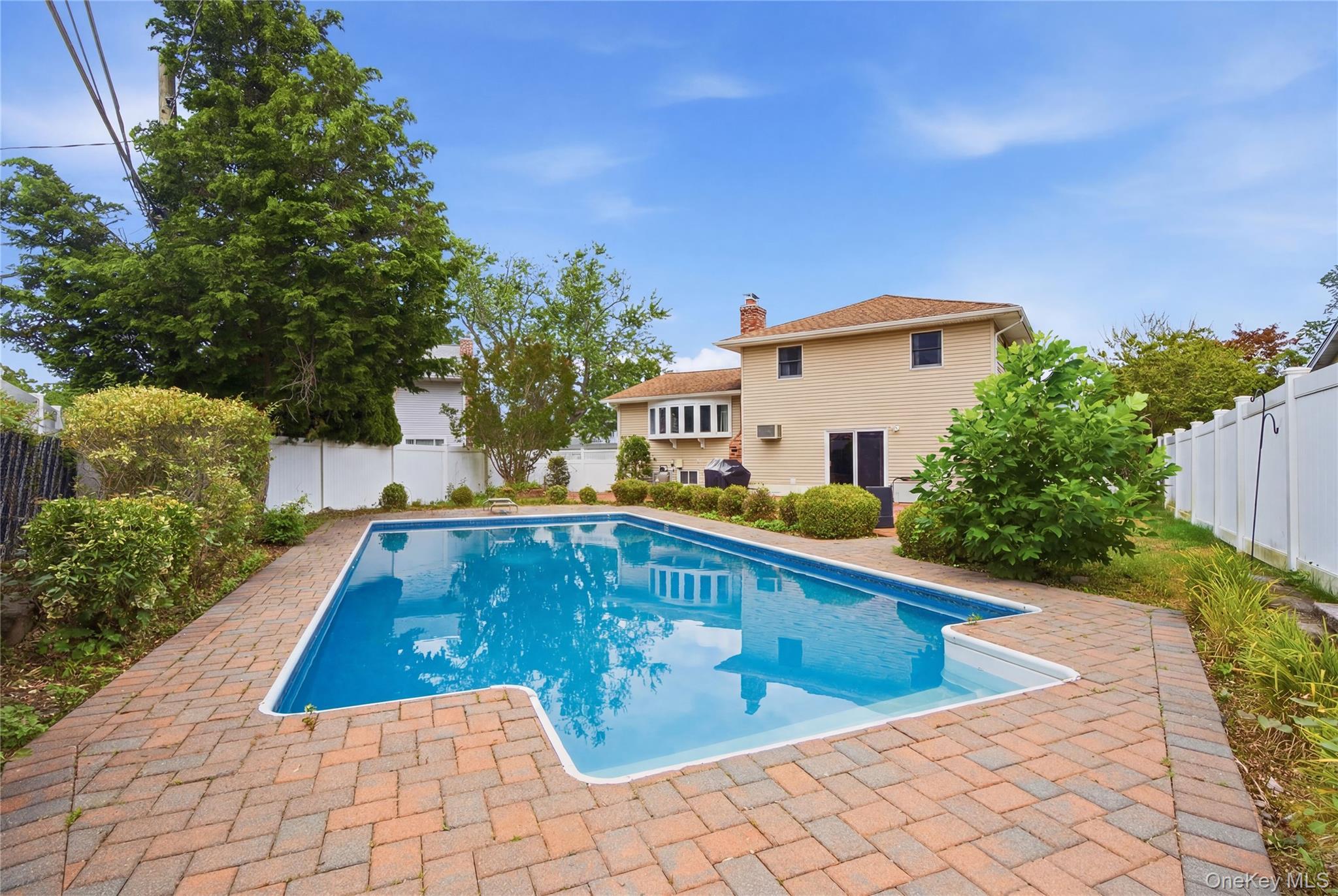 Single Family Navy Drive  Suffolk County, NY 11787, MLS-1026666-40