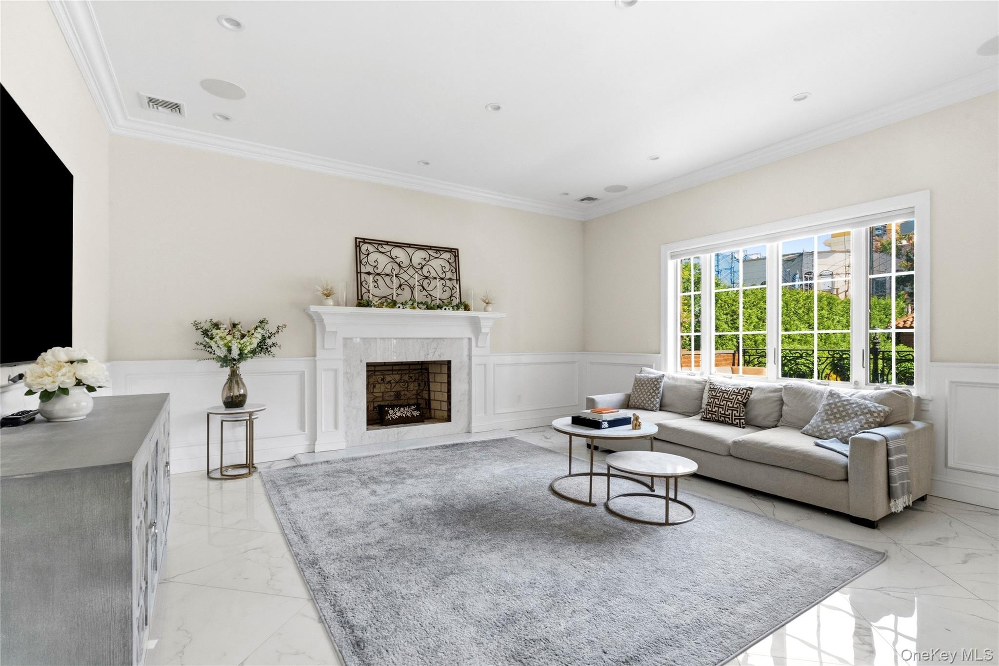 Single Family Boulevard Queens, NY 11357, MLS-1026678-11