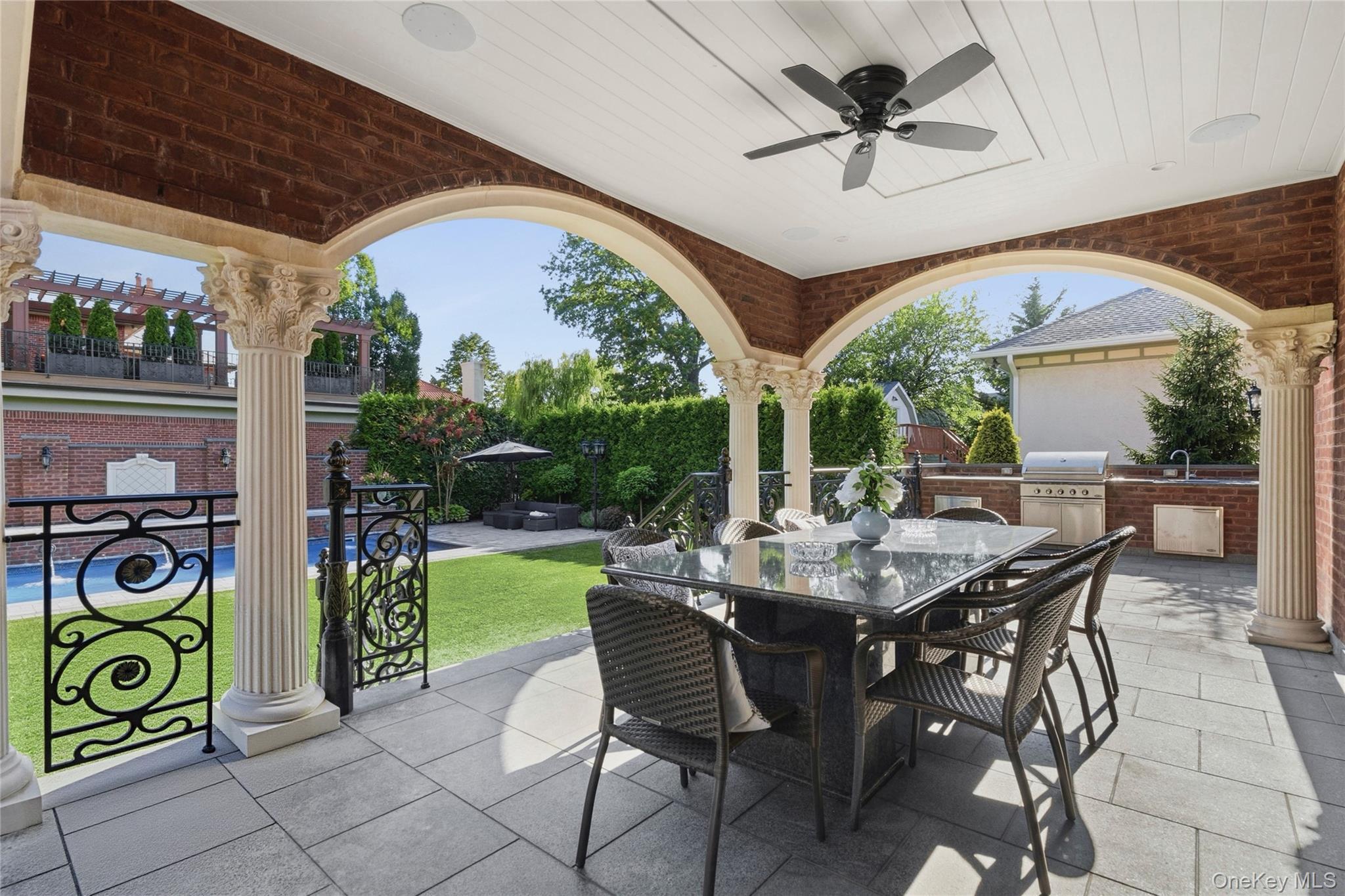Single Family Boulevard Queens, NY 11357, MLS-1026678-20
