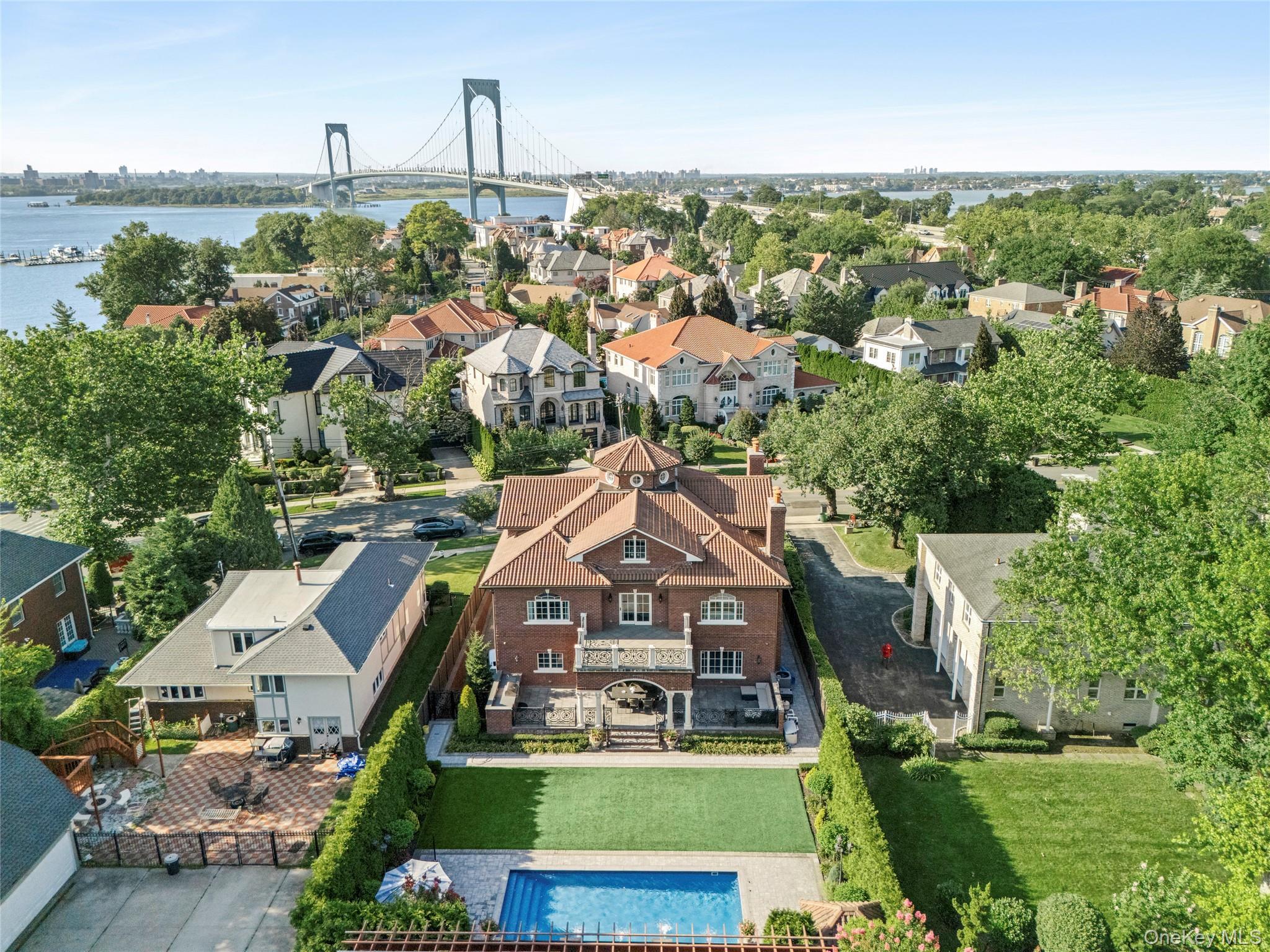 Single Family Boulevard Queens, NY 11357, MLS-1026678-23