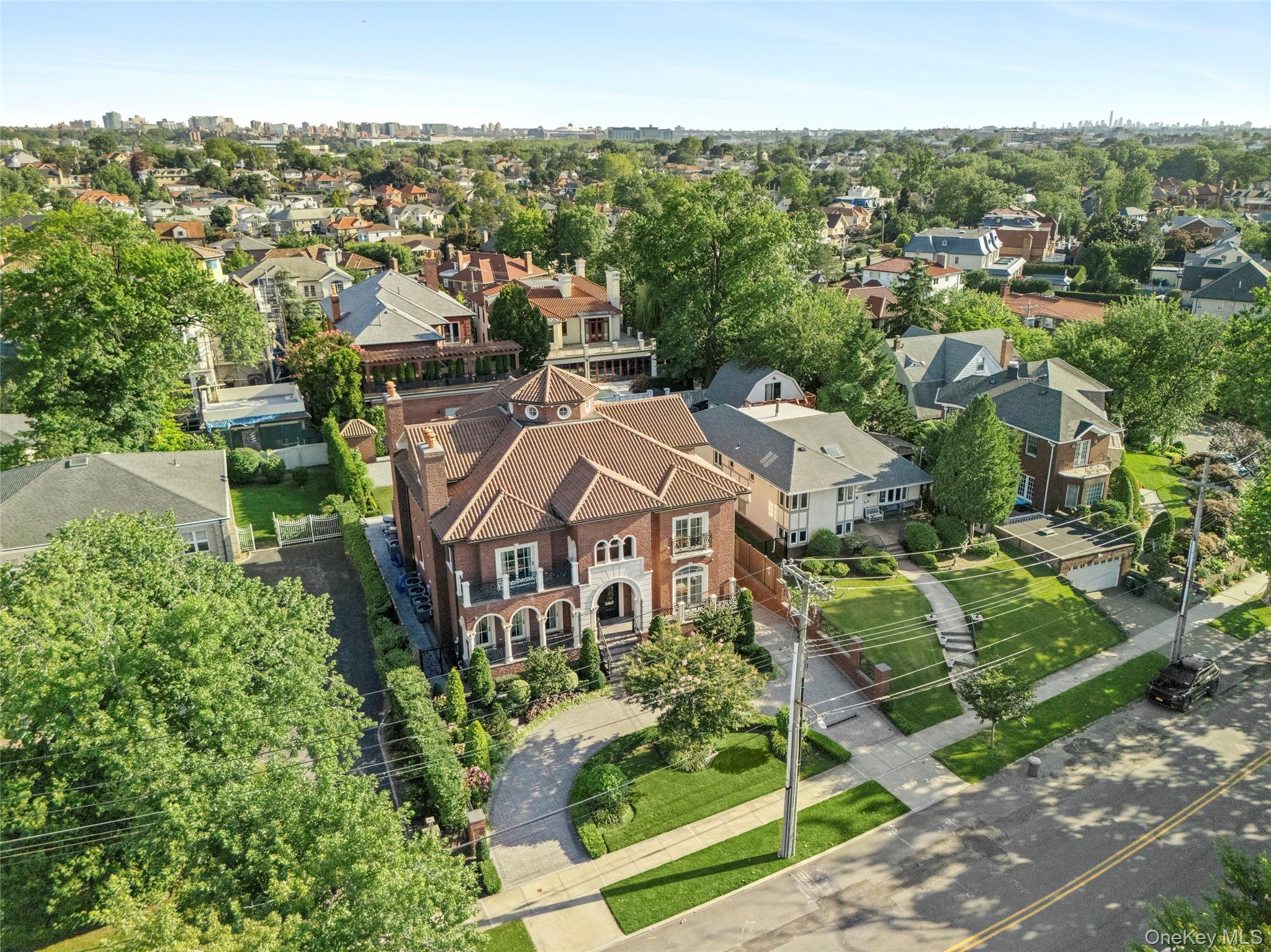 Single Family Boulevard Queens, NY 11357, MLS-1026678-24