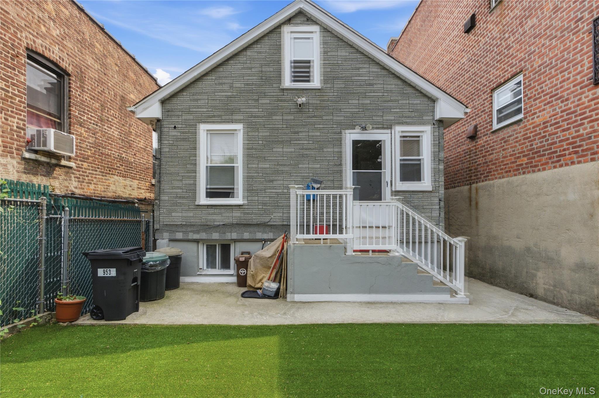 Single Family E 227th Street Bronx, NY 10466, MLS-1026710-20