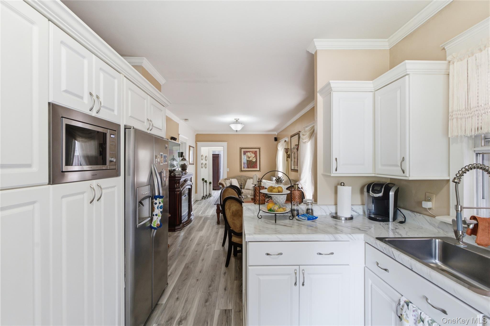 Single Family E 227th Street Bronx, NY 10466, MLS-1026710-6