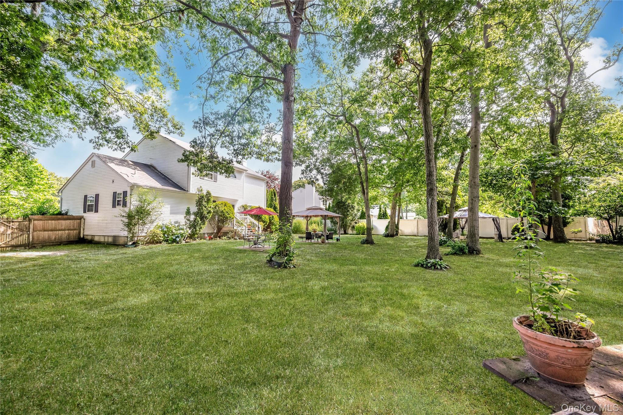 Single Family Gaetano Lane Suffolk County, NY 11727, MLS-1026713-28