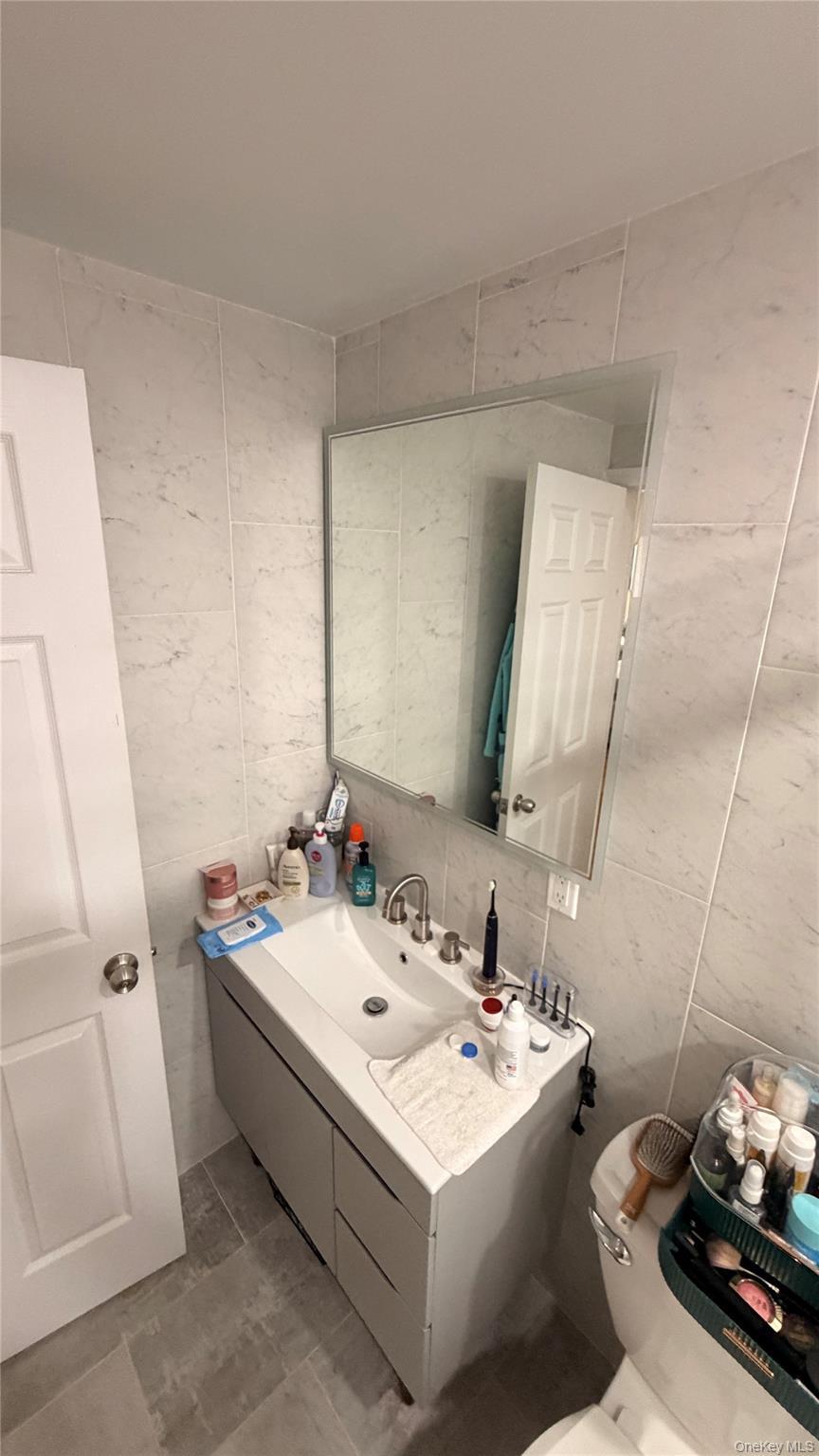 Single Family Bergen Street Brooklyn, NY 11233, MLS-1026715-32