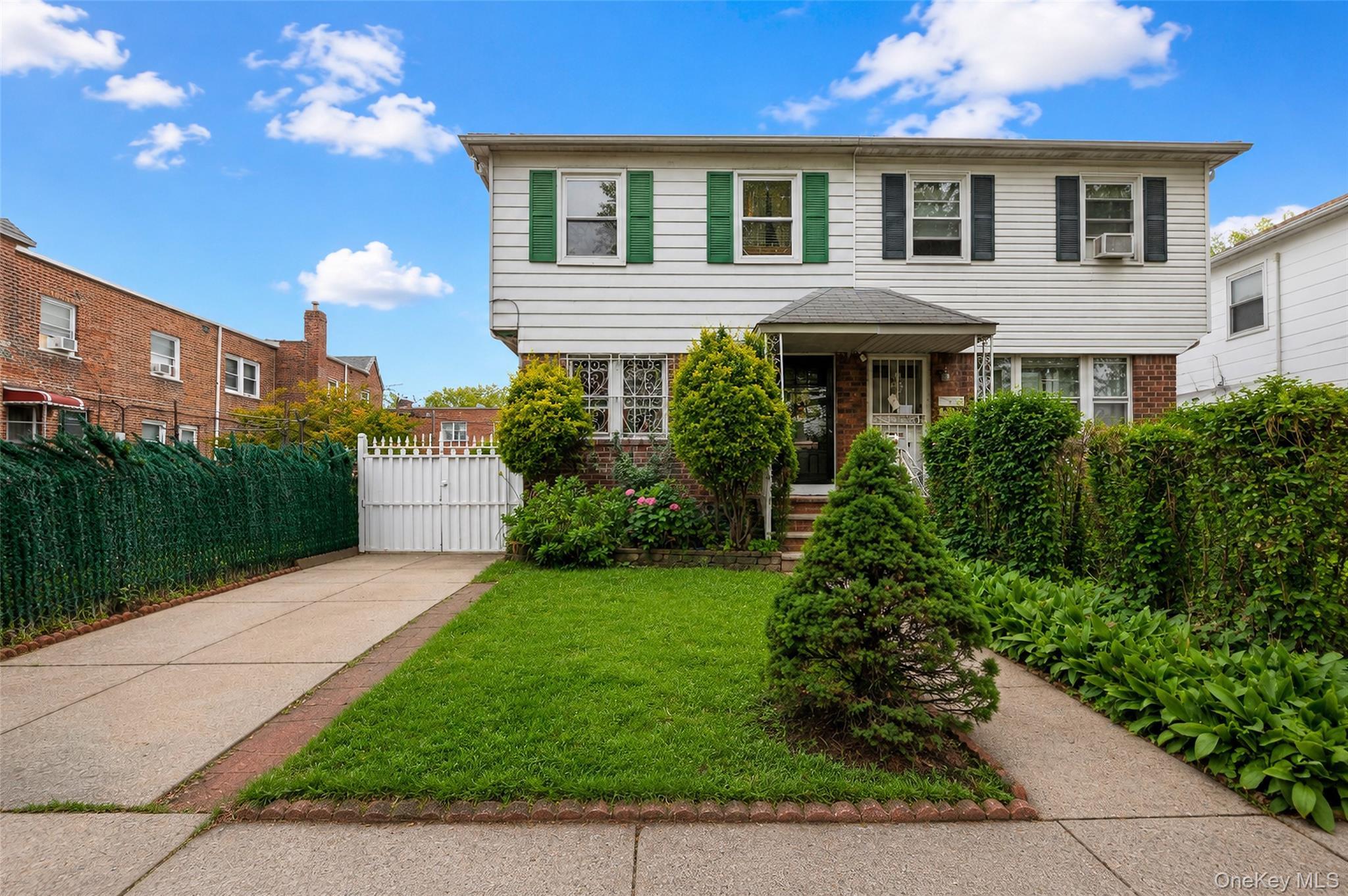 Single Family 175th Street  Queens, NY 11365, MLS-1026720-2