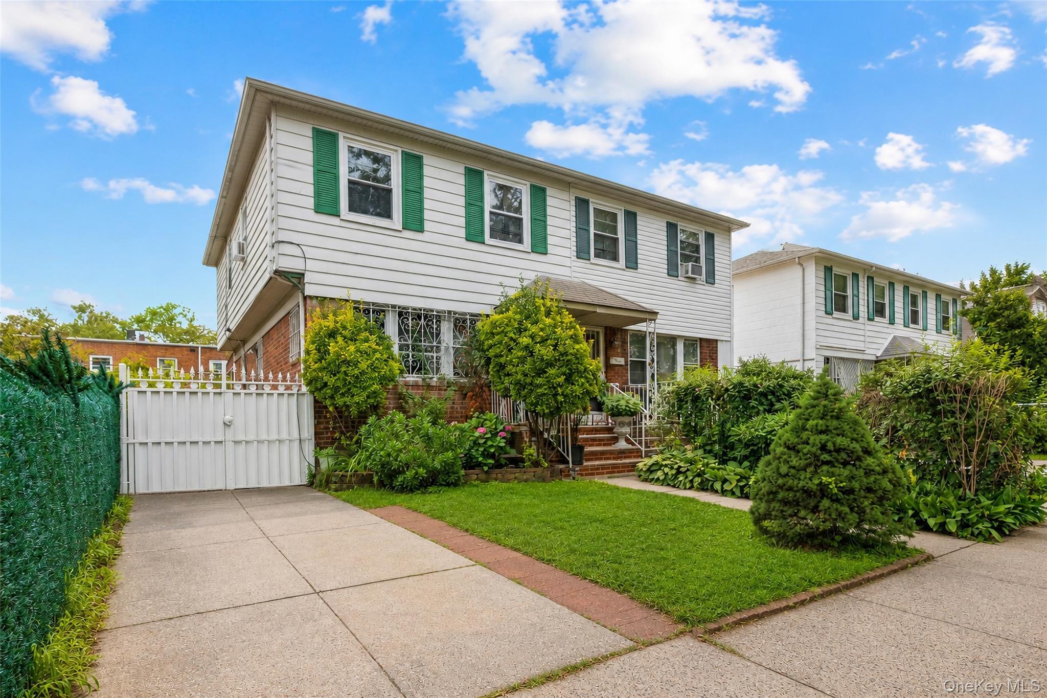 Single Family 175th Street  Queens, NY 11365, MLS-1026720-30