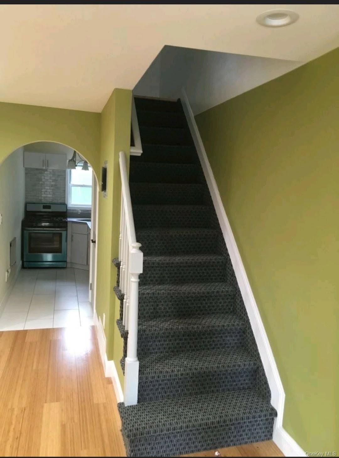 Single Family E 223rd Street  Bronx, NY 10466, MLS-1026727-3