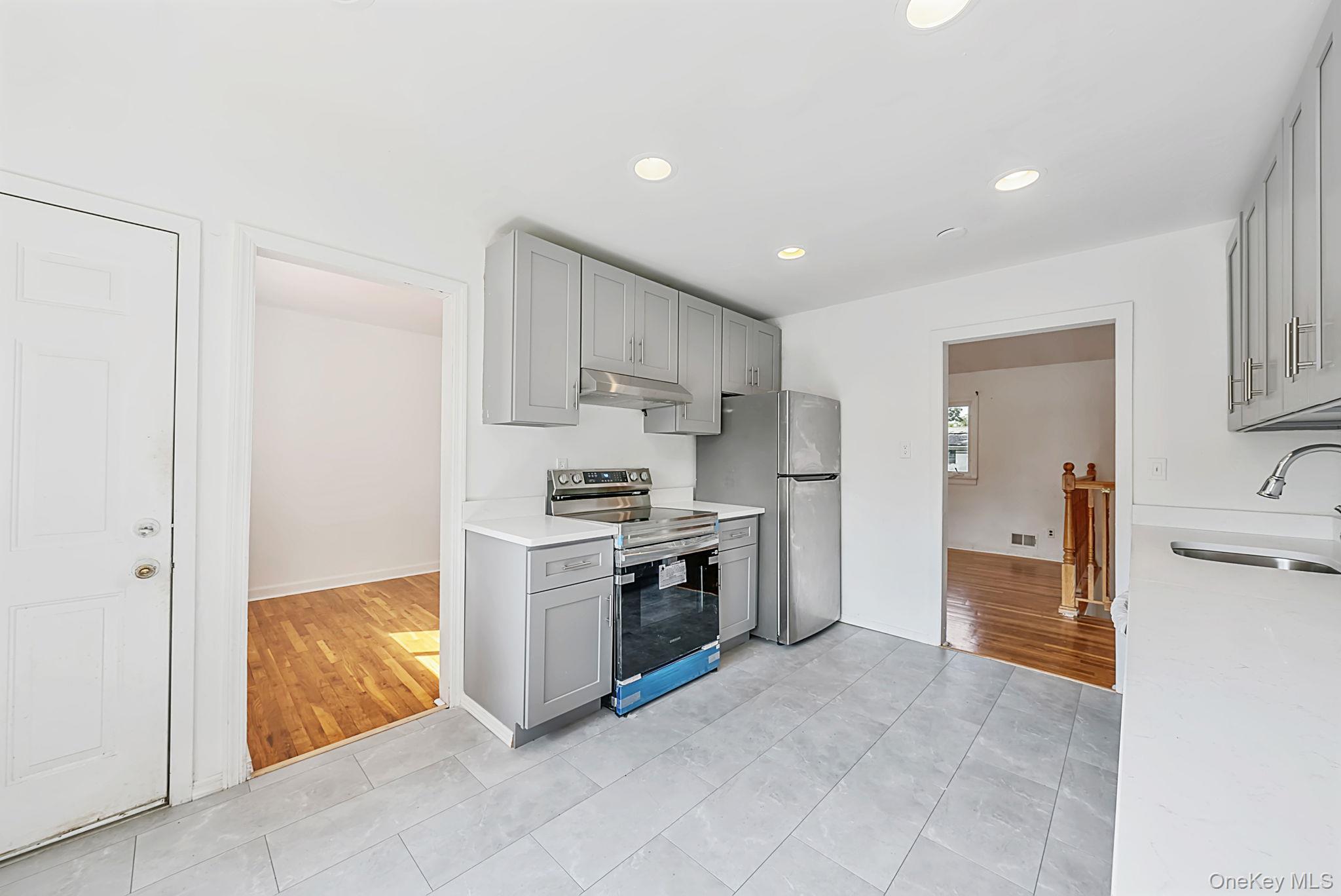 Single Family Eastern Avenue Suffolk County, NY 11729, MLS-1026757-11