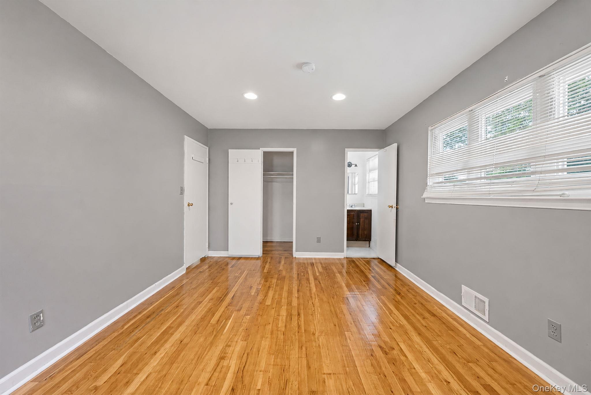 Single Family Eastern Avenue Suffolk County, NY 11729, MLS-1026757-17