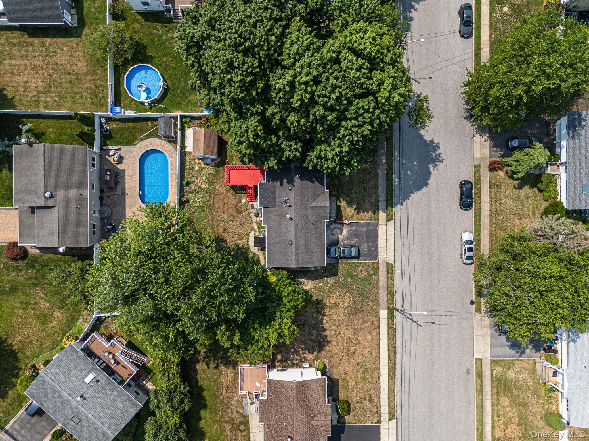 Single Family Eastern Avenue Suffolk County, NY 11729, MLS-1026757-3