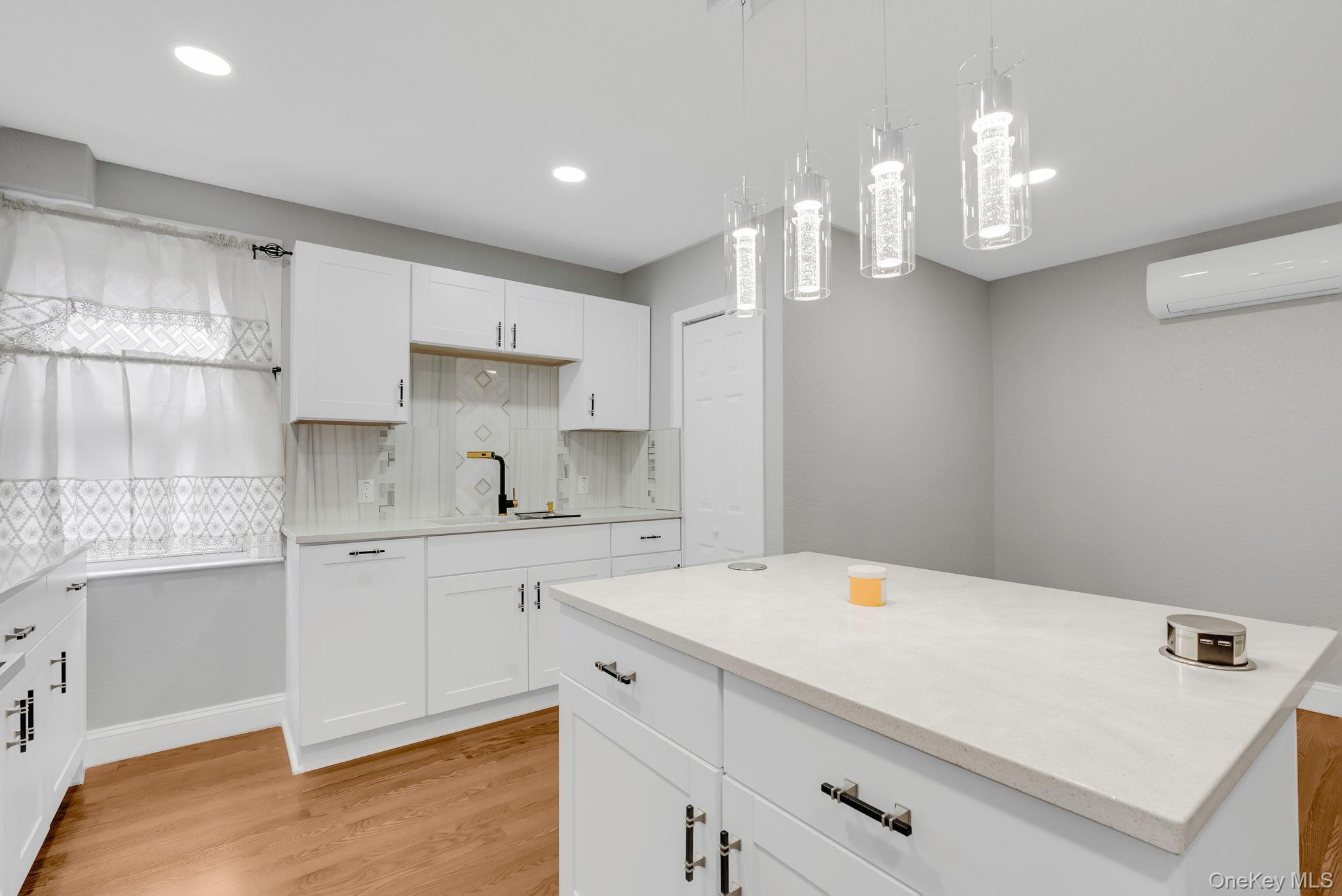 Single Family 210th Street Queens, NY 11428, MLS-1026808-37