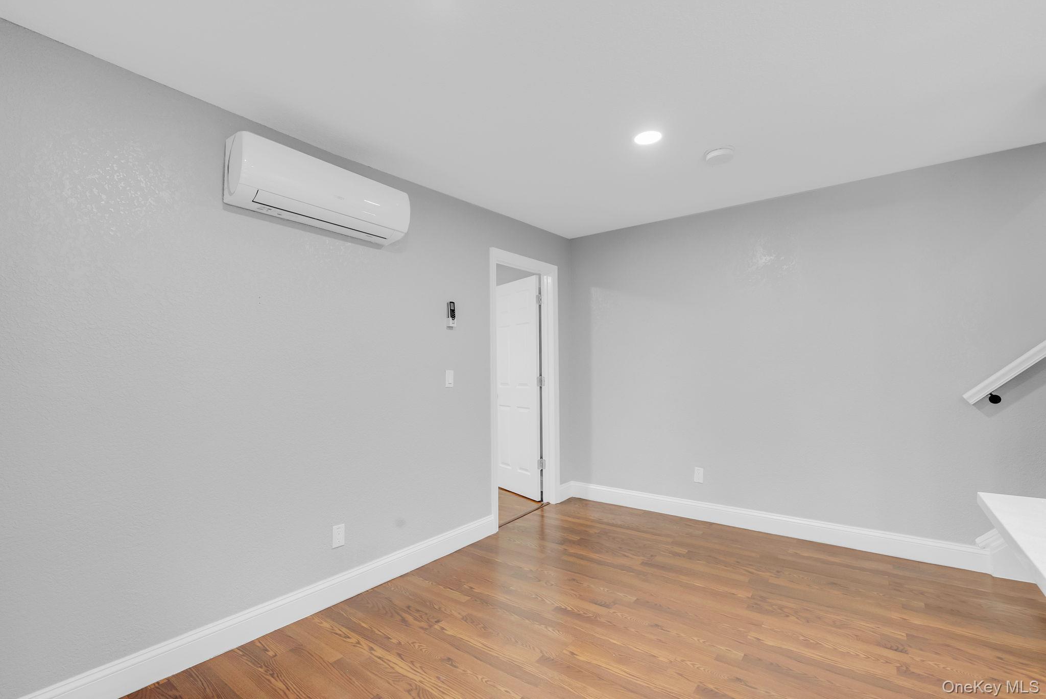 Single Family 210th Street Queens, NY 11428, MLS-1026808-39