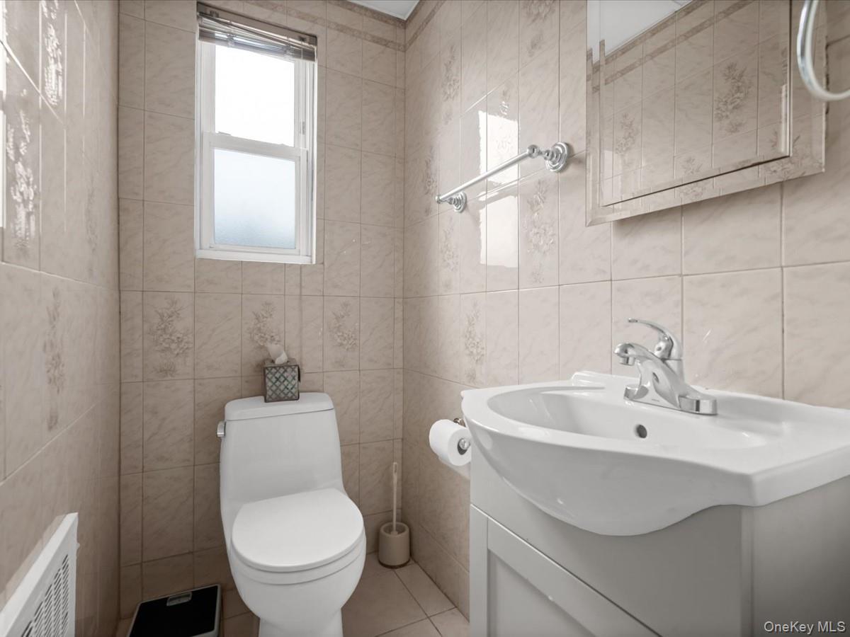 Single Family 76th Road Queens, NY 11367, MLS-1026817-15