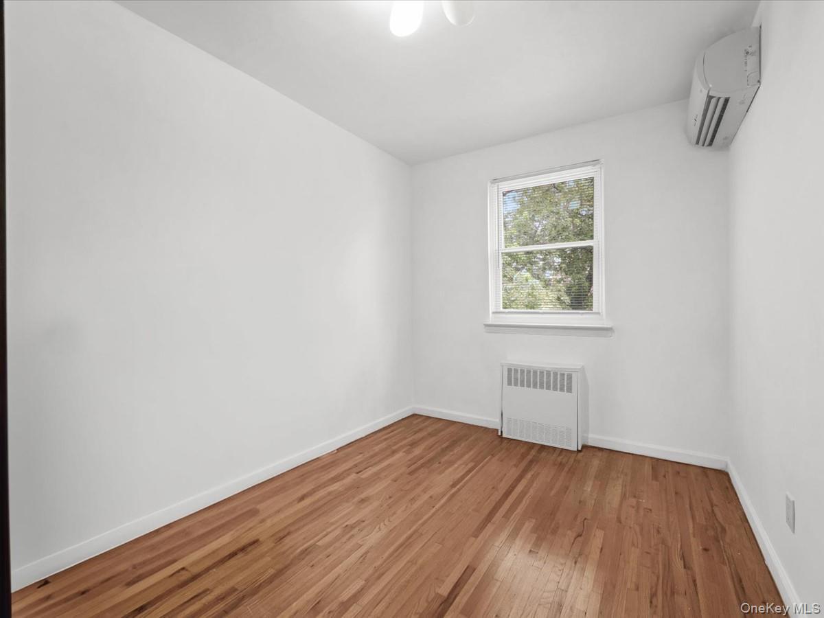 Single Family 76th Road Queens, NY 11367, MLS-1026817-20