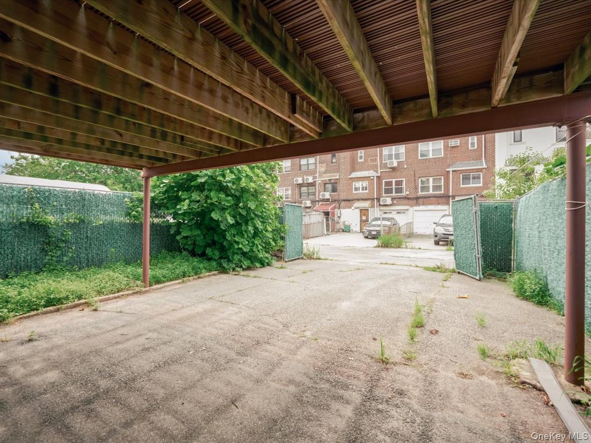 Single Family 76th Road Queens, NY 11367, MLS-1026817-28