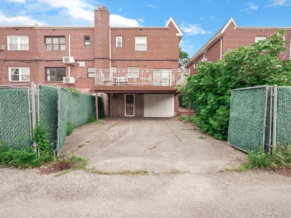 Single Family 76th Road Queens, NY 11367, MLS-1026817-29