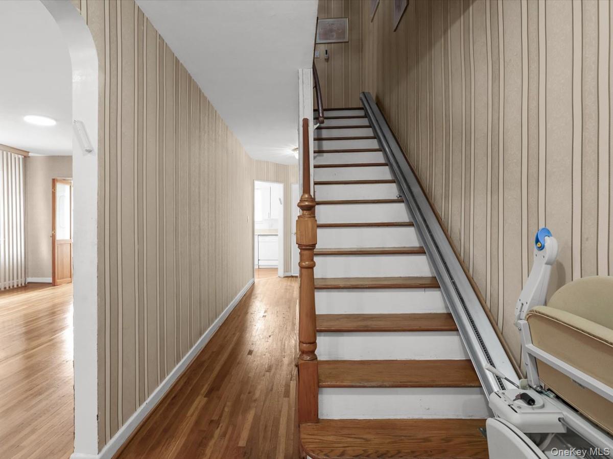 Single Family 76th Road Queens, NY 11367, MLS-1026817-6