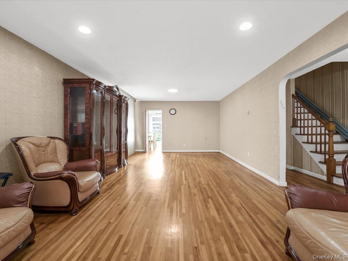 Single Family 76th Road Queens, NY 11367, MLS-1026817-7