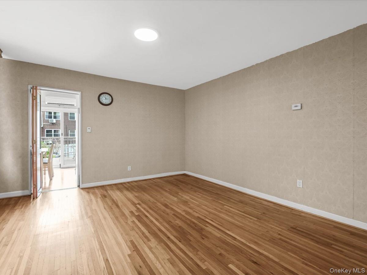 Single Family 76th Road Queens, NY 11367, MLS-1026817-9