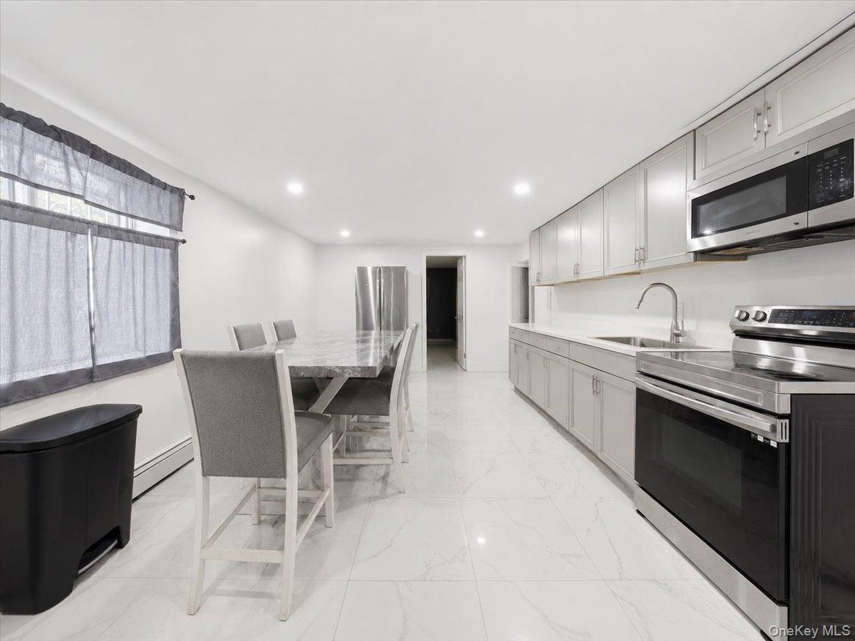 Single Family Bentley Road Queens, NY 11422, MLS-1026823-25